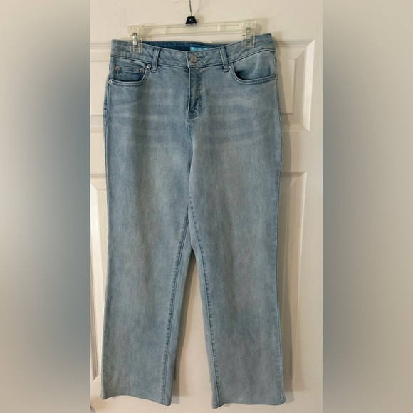 Women’s J.McLaughlin Light Blue Pockets Jeans. Size 8. - Picture 1 of 7
